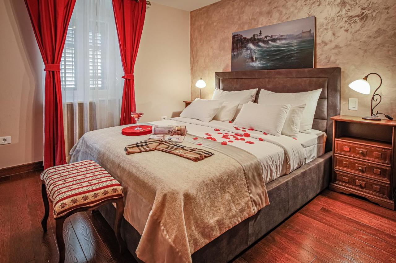 Theatre Luxury Rooms Split Bagian luar foto